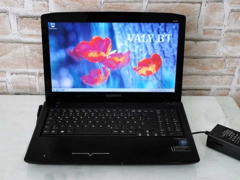 Medion TOSHIBA Ram 8 Disc 1000 HDD Écran 15 - PC portables au Maroc