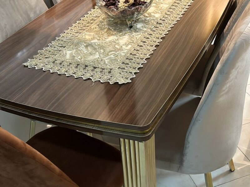 Salle a manger avec pieds inox - Accessoires maison Maroc