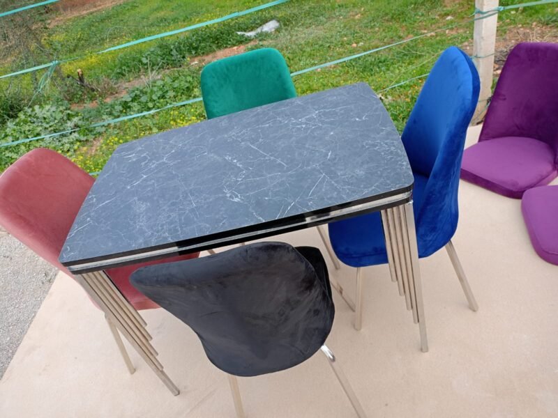 Salle a manger avec pieds inox - Accessoires maison Maroc