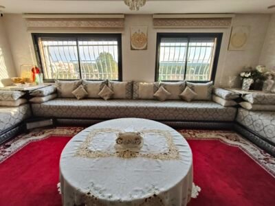 Salon marocain Salon marocain 3.20/75 4.42/75 2.78/75